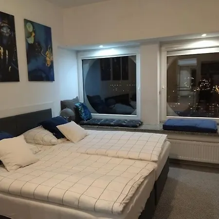 100m2 Penthouse On Of The 1000mb/s, Airc. Apartmán