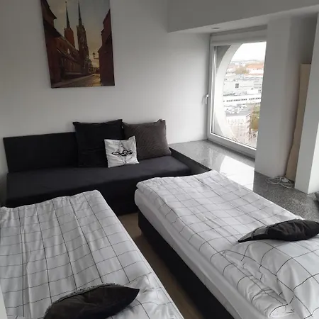 Apartmán 100m2 Penthouse On Of The 1000mb/s, Airc. Vratislav