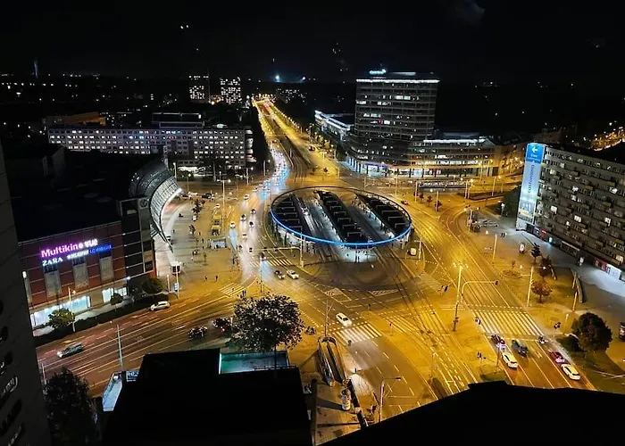 Апартаменти 100m2 Penthouse On Of The 1000mb/s, Airc. Вроцлав