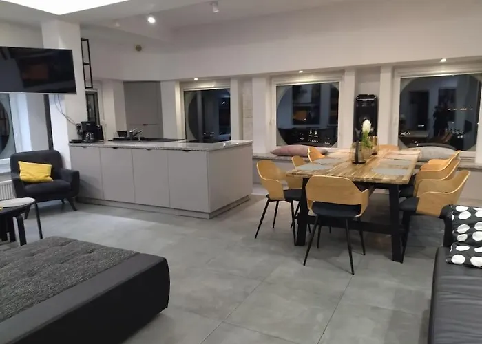 100m2 Penthouse On Of The 1000mb/s, Airc. Апартаменти Вроцлав