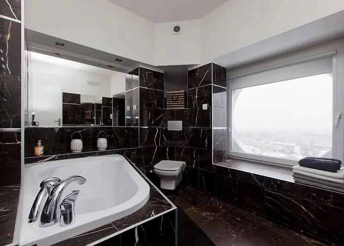 Апартаменти 100m2 Penthouse On Of The 1000mb/s, Airc. Вроцлав