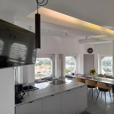 100m2 Penthouse On Of The 1000mb/s, Airc. Vratislav